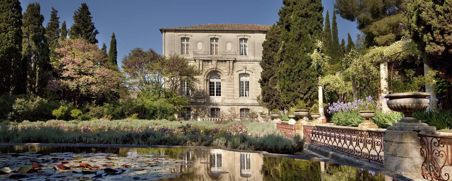 Jardins de l'abbaye de Saint-André dans le Gard