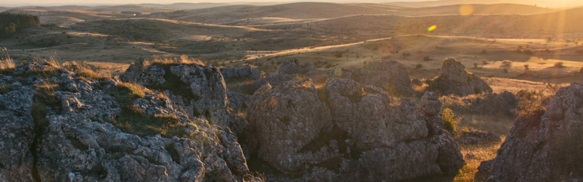 Coucher de soleil sur le Causse Méjean, Aymeric Perona Golden hour sur le Causse Méjean