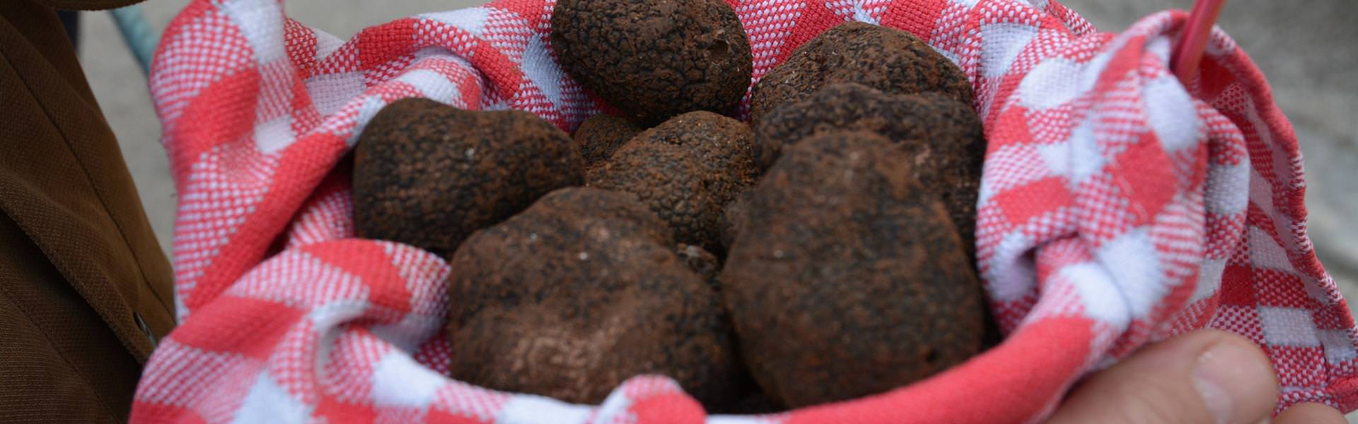Marché aux truffes de Lalbenque