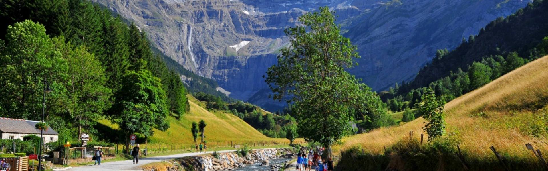 1170x570-gavarnie-rando-torrent_patrice-thebault-crt-occitanie.jpg, Patrice Thébault / CRT Occitanie 1170x570-gavarnie-rando-torrent_patrice-thebault-crt-occitanie.jpg