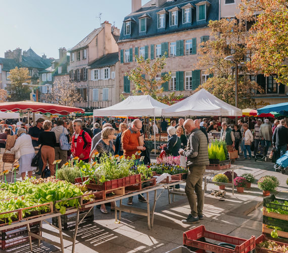 Marché de Rodez © Office de Tourisme de Rodez / Adelaïde Maisonabe - Nuukphotographies