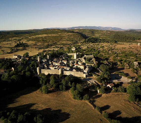 Larzac / La Couvertoirade, Dominique Viet / CRT Occitanie Cité templière de La Couvertoirade