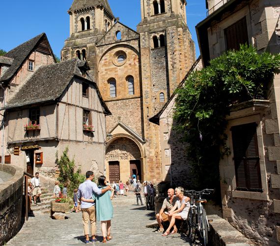 Conques, Vaya de tesoro en tesoro - Visit Occitanie ES Conques, Vaya de tesoro en tesoro - Visit Occitanie ES