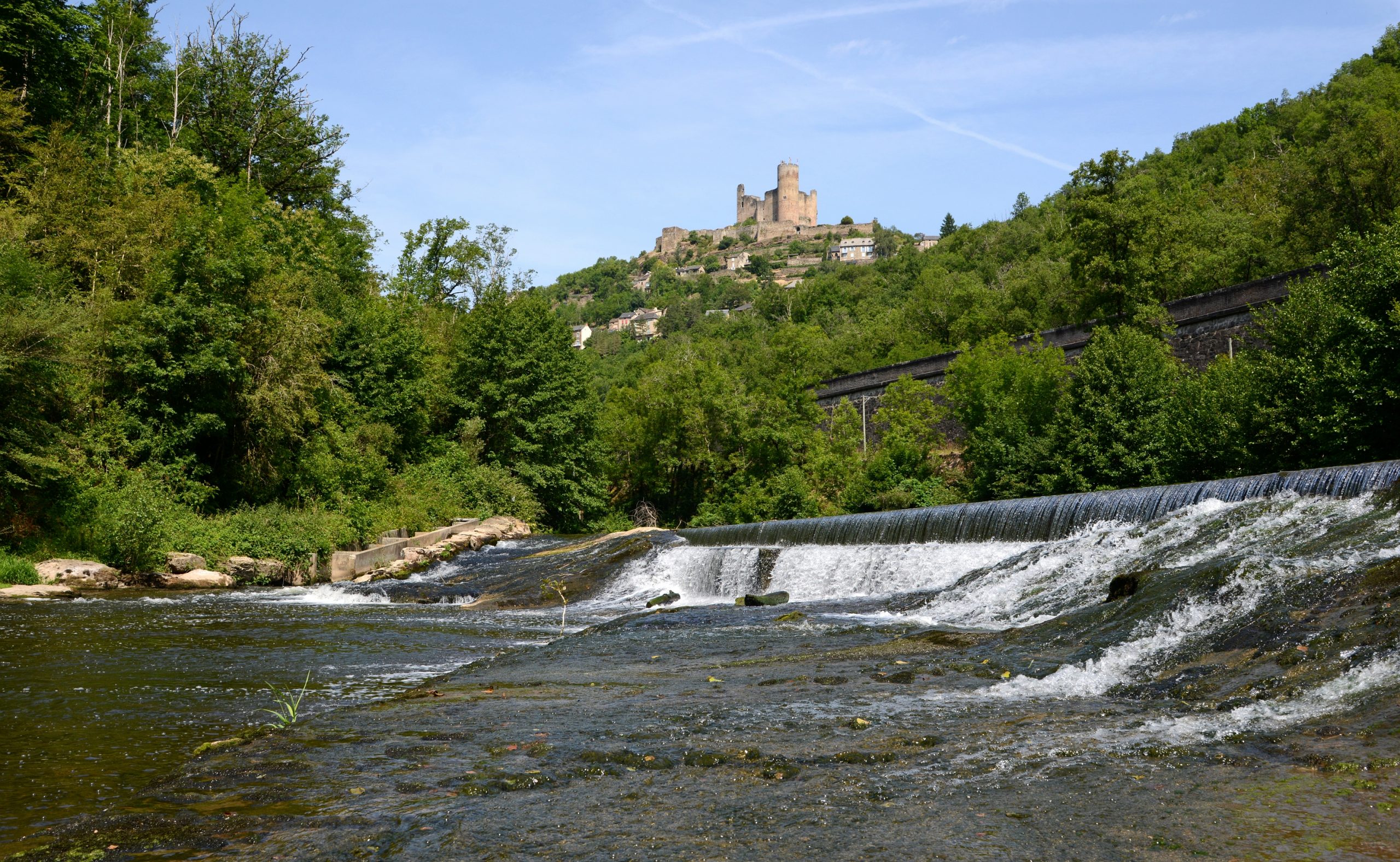La rivière Aveyron à Najac © Patrice THEBAULT - CRTL Occitanie