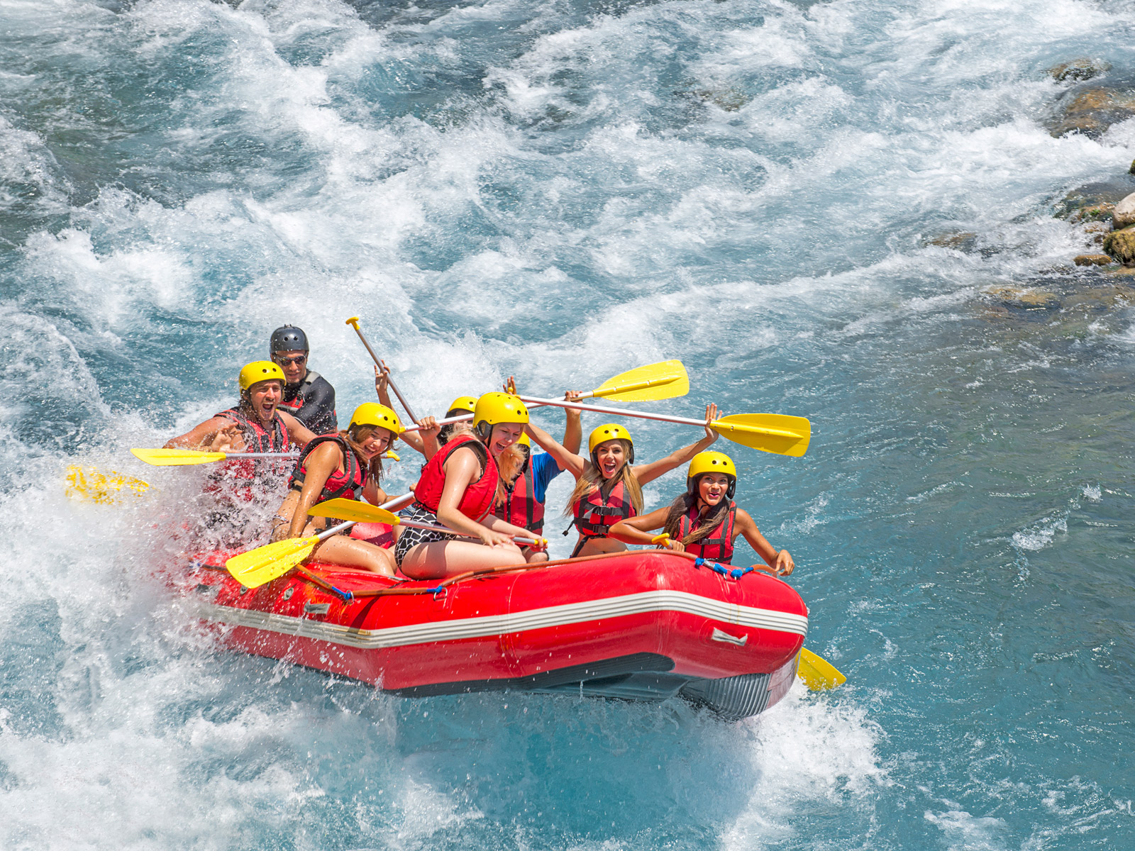 Rafting © iStock-ozgurdonmaz / CRTLOccitanie