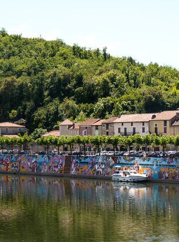 Fresque de Chamizot a? Douelle © Lot Tourisme, C. Seguy Fresque de Chamizot a? Douelle © Lot Tourisme