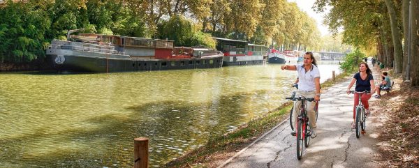 Toulouse le long du canal du Midi