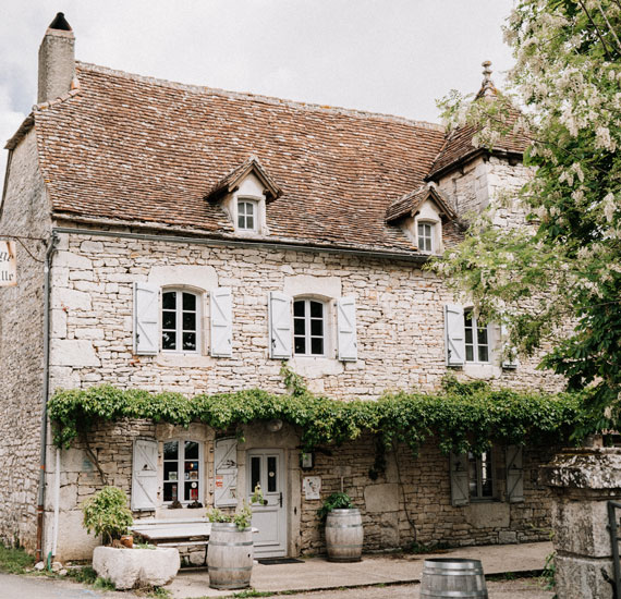 Auberge Beauville in het slaperige dorpje Espédaillac Auberge Beauville in het slaperige dorpje Espédaillac