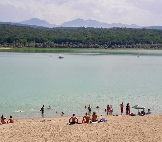 Lac de Montbel en Ariège © C Chabanette