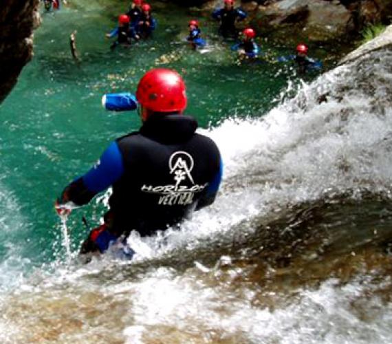 Canyoning nell'Ariège Le saut final - Canyoning en Ariège © ADT Ariège