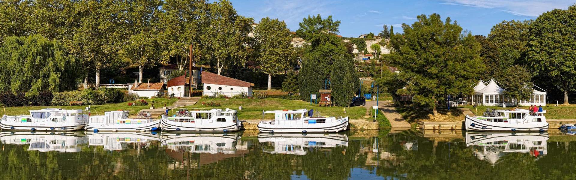 Halte nautique de Valence-sur-Baïse dans le Gers © D Viet / CRTL Occitanie