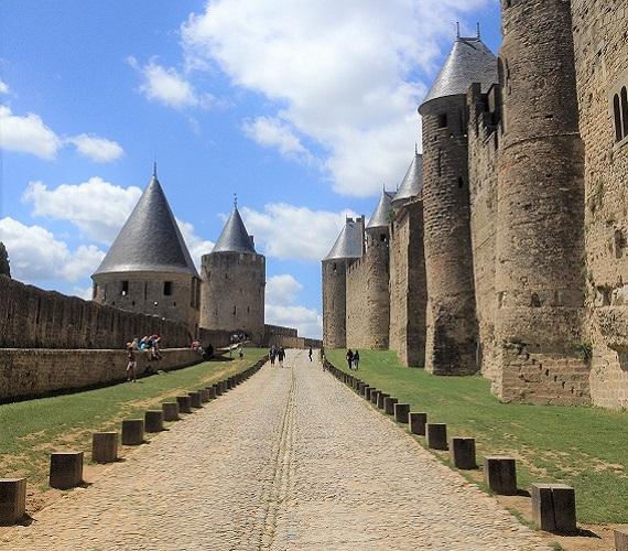 La cité de Carcassonne, les lices © barcelonalibre de Pixabay