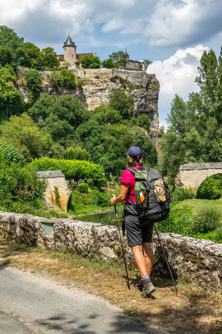 Sur le GR 6 (Lot) © C. Novello / Lot Tourisme